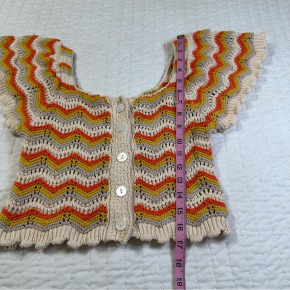 LOVE COLETTE  Pastel Knit Button-Down  Crochet Crop Top - Picture 4 of 12